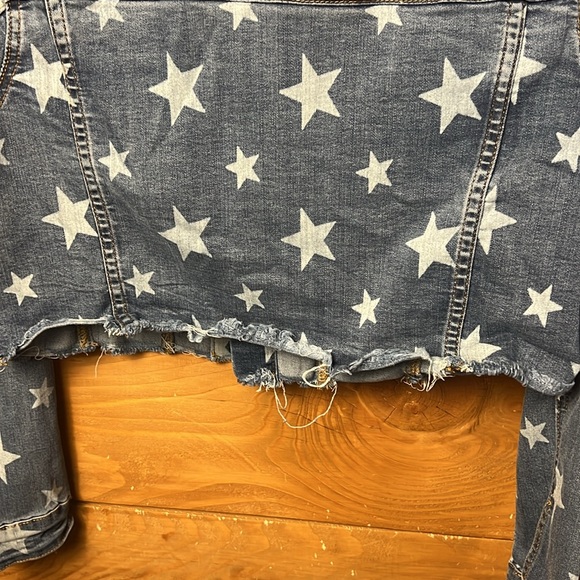 Judy Blue Cropped Jean jacket Stars Womens Small Denim Patriotic USA Denim Layer - Picture 8 of 8